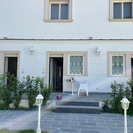 Готель Grand Royal 4*