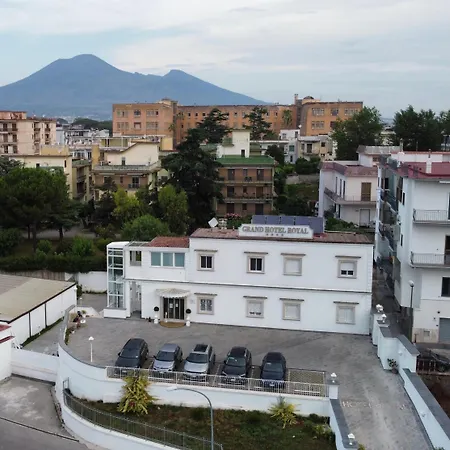 Hotel Grand Royal 4*