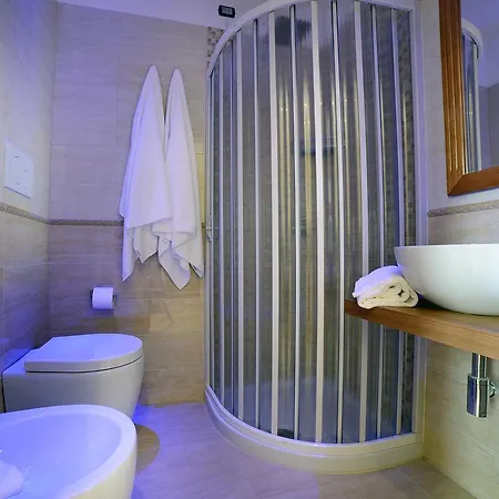 Grand Royal Готель