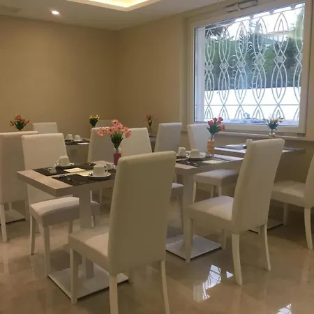 Grand Royal 4*
