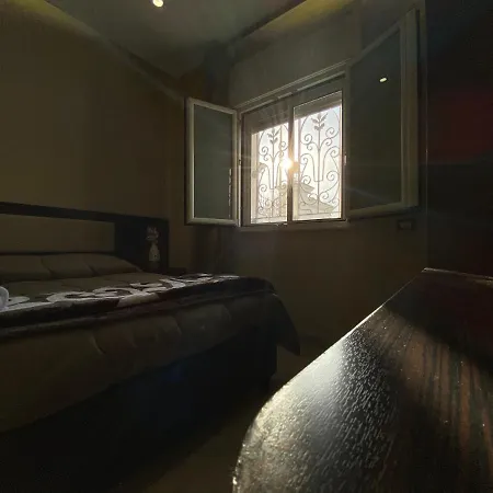 Готель Grand Royal