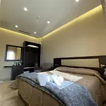 Grand Royal