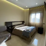 Grand Royal Hotel