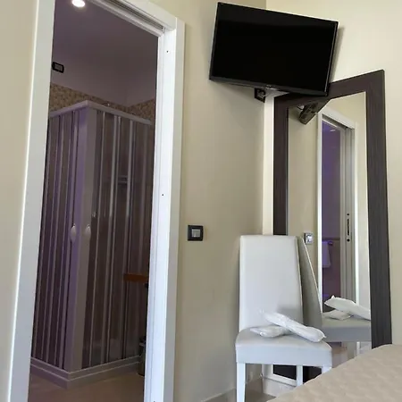 Hotel Grand Royal