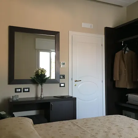 Grand Royal Hotel 4*