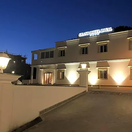 Hotel Grand Royal 4*