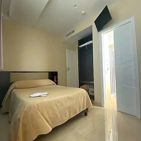 Hotel Grand Royal 4*