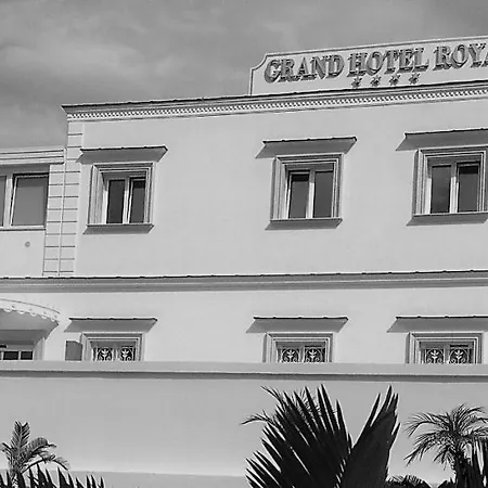 Grand Royal Hotel