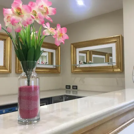 Hotel Grand Royal Pompeja