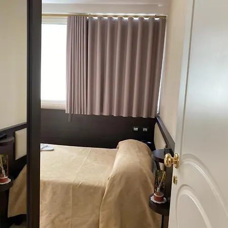 Hotel Grand Royal