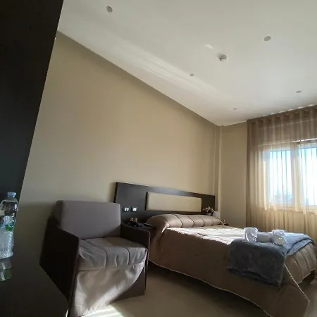 Отель Grand Royal 4*