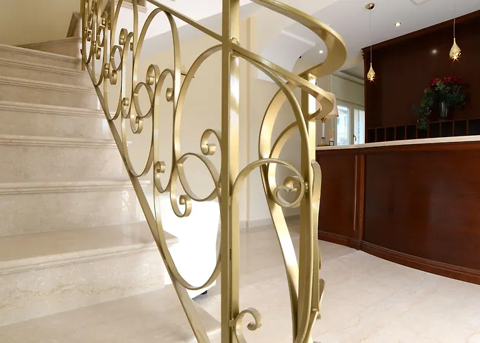 Hotel Grand Royal 4*