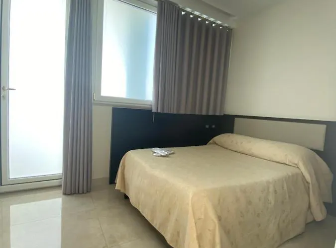 Hotel Grand Royal 4*